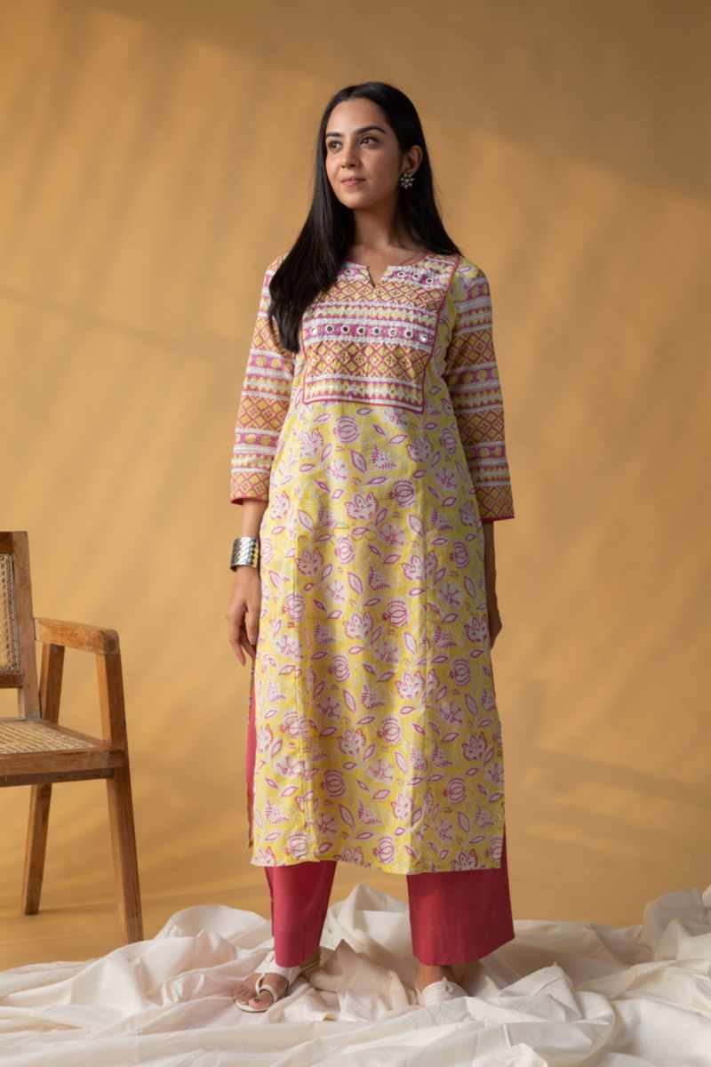 Image for Kusvaa Vcr266 Kalyan Cotton Handblock Print Kurta Side