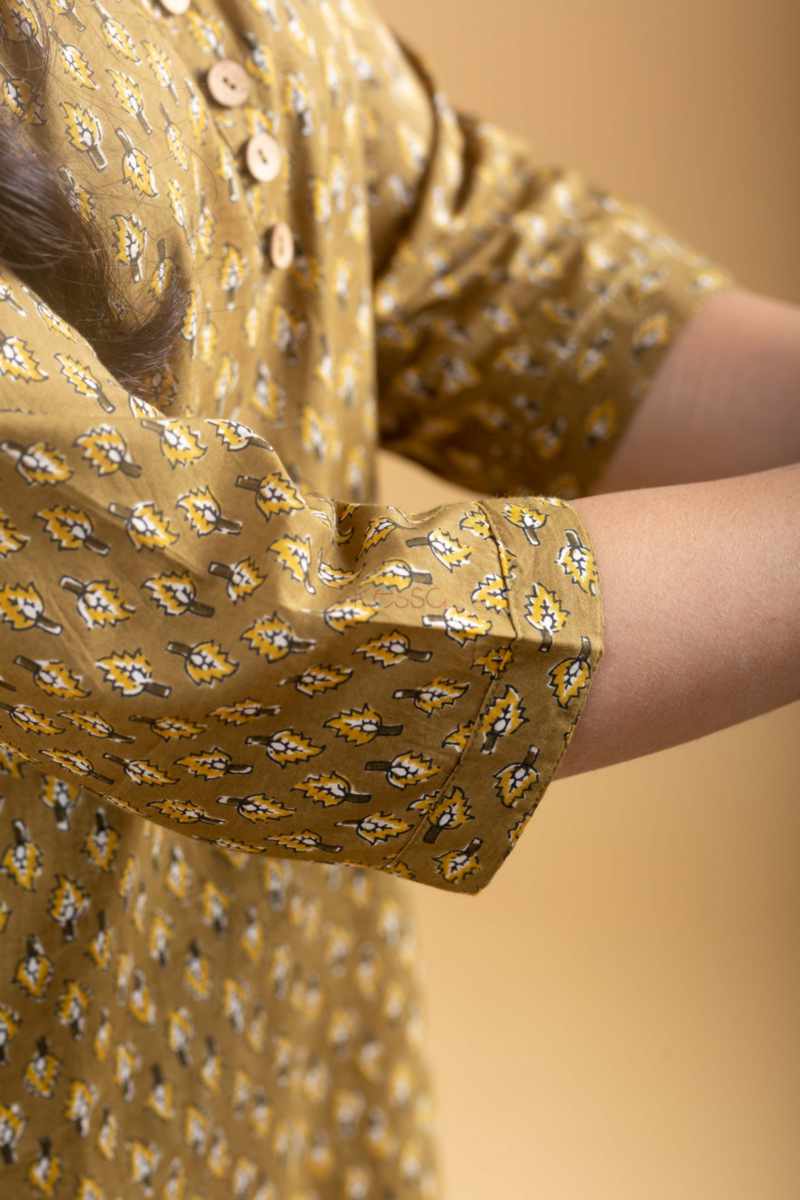 Image for Kusvaa Ws1095 Hejal Cotton Straight Kurta Closeup 2