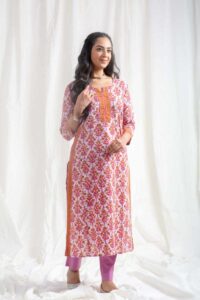 Image for Kusvaa Wsr438 Sashi Cotton Handblock Kurta Featured