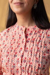 Image for Kusvaa Wsr442 Sarayi Cotton Short Kurti Closeup