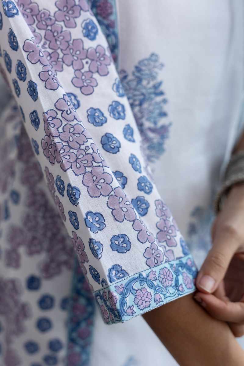 Image for Kusvaa Kst04 Elanila Cotton Straight Fit Kurta Closeup 2