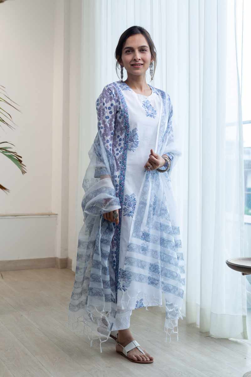 Image for Kusvaa Kst04 Elanila Cotton Straight Fit Kurta Closeup