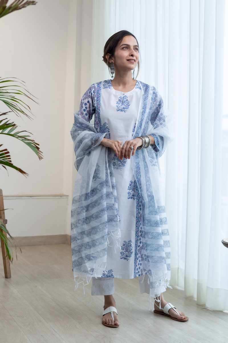 Image for Kusvaa Kst04 Elanila Cotton Straight Fit Kurta Front