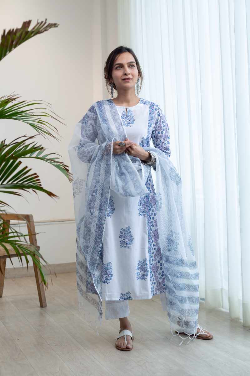 Image for Kusvaa Kst04 Elanila Cotton Straight Fit Kurta Pocket