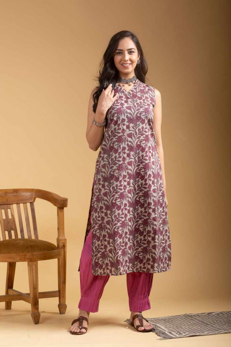 Image for Kusvaa Sa15 Tavishi Cotton Straight Fit Kurta Side
