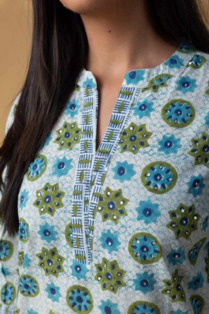 Image for Kusvaa Wsr439 Jikthisha Cotton Short Kurti Closeup