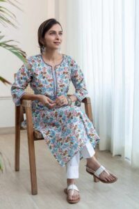 Image for Kusvaa Wsr445 Dakshata Cotton Handblock Kurta Sitting