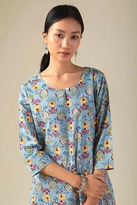 Image for Kusvaa Ne161 Durga Cotton Handblock Kurta Closeup