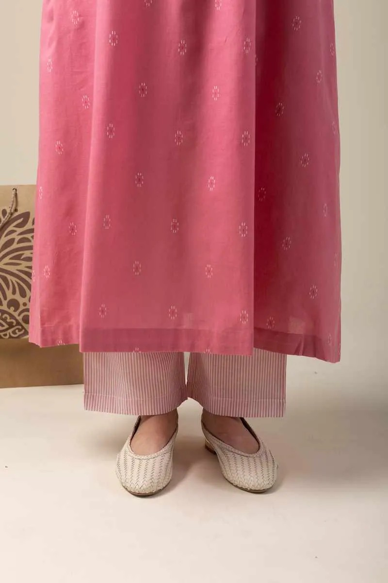Image for Kusvaa Ne69 Kenisha Handloom Cotton Kurta Pant Set Closeup