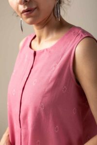 Image for Kusvaa Ne69 Kenisha Handloom Cotton Kurta Pant Set Side