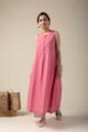 Image for Kusvaa Ne69 Kenisha Handloom Cotton Kurta Pant Set Sitting
