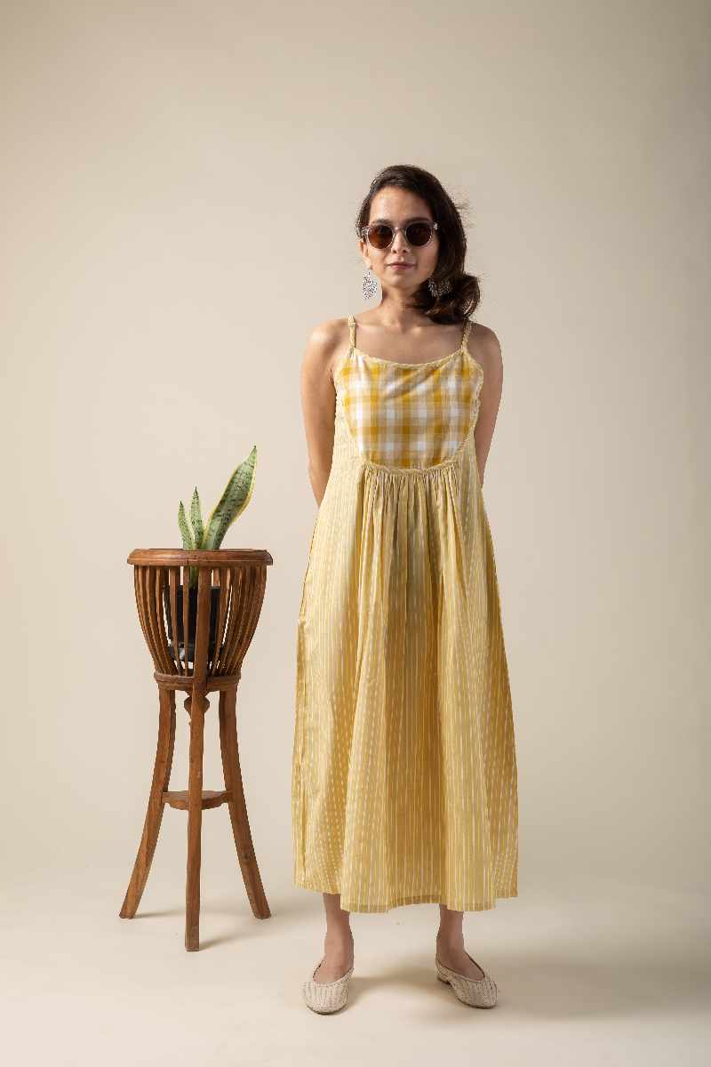 Image for Kusvaa Ne111 Dhruvi Handloom Cotton Dress Pocket