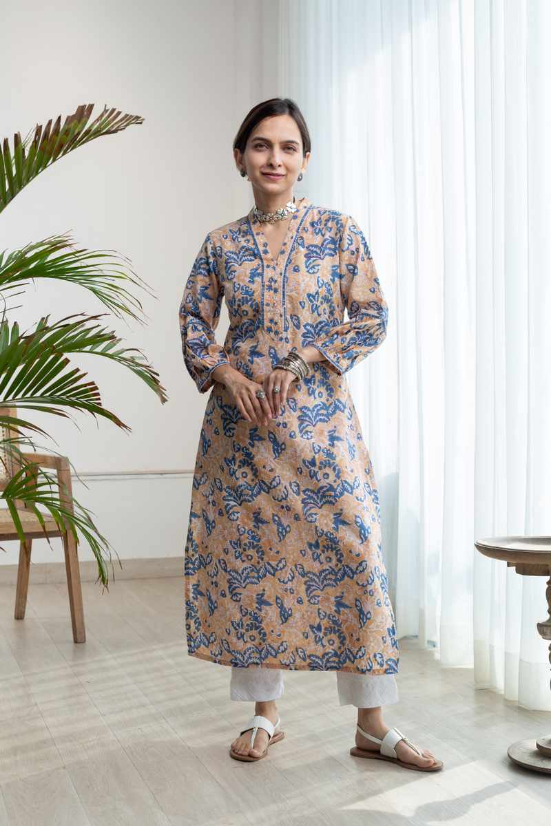 Image for Kusvaa Ne153 Artha Cotton Handblock Kurta Sitting