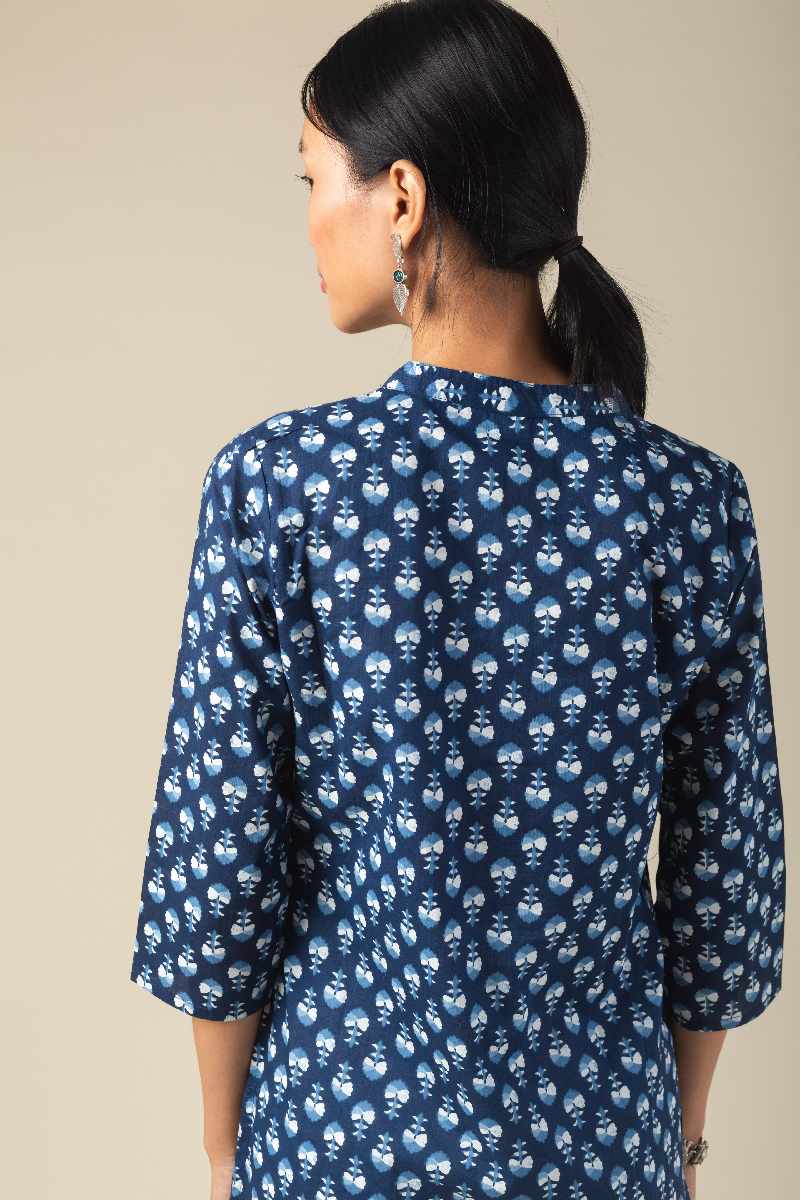 Image for Kusvaa Ne247 Abhitha Cotton Straight Kurta Back