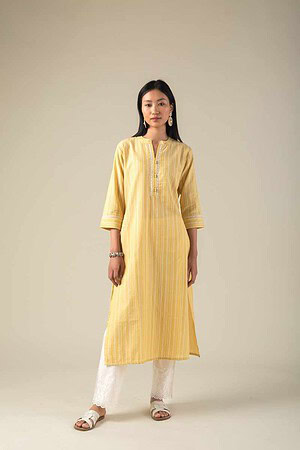 Image for Kusvaa Ne53 Aditi Handloom Cotton Kurta Sitting