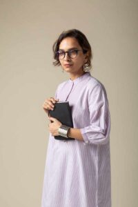 Image for Kusvaa Ne62 Gitika Handloom Cotton Kurta Pant Set Sitting