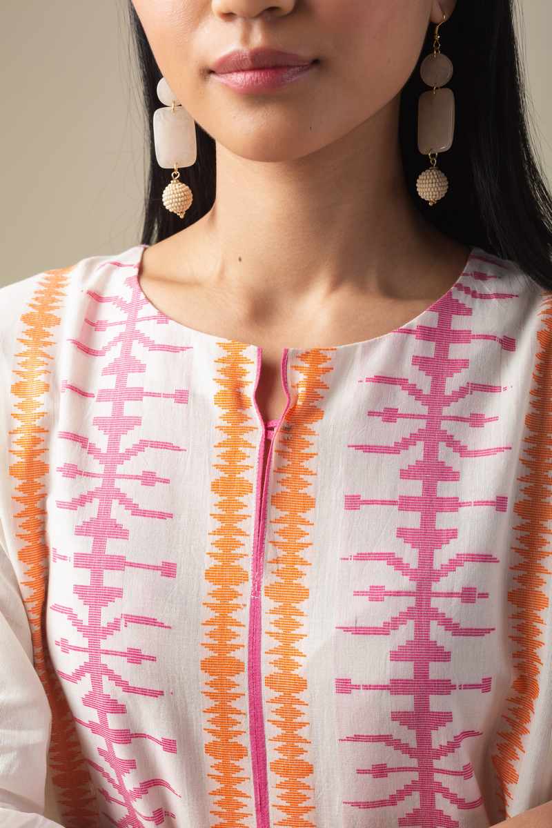 Image for Kusvaa Ne87 Alisa Cotton Jamdani Kurta Closeup