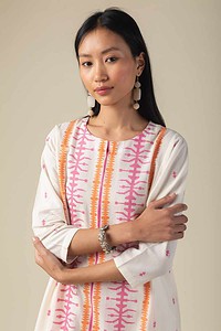 Image for Kusvaa Ne87 Alisa Cotton Jamdani Kurta Side