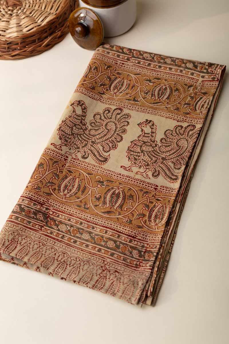 Image for Chdu36 Pranavi Assamsilkstole Featured