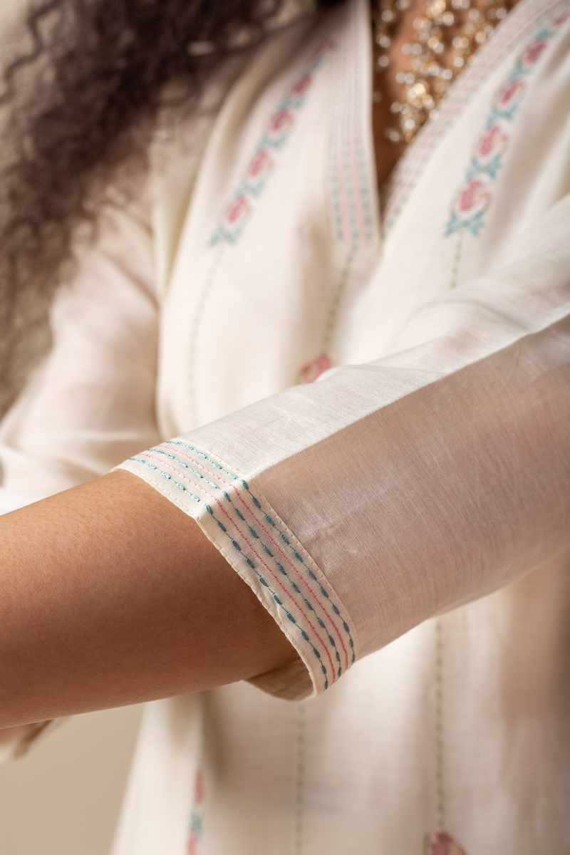 Image for Cood004 Griva Chanderi Kurta Pant Set Closeup