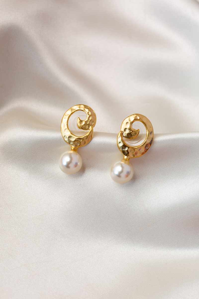 Image for Kpe448 Rhea Golden Pearl Drop Earrings Featured