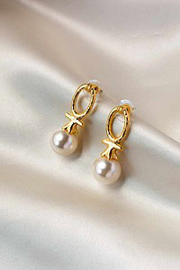 Image for Kpe451 Sara Golden Pearl Knot Earrings Featured