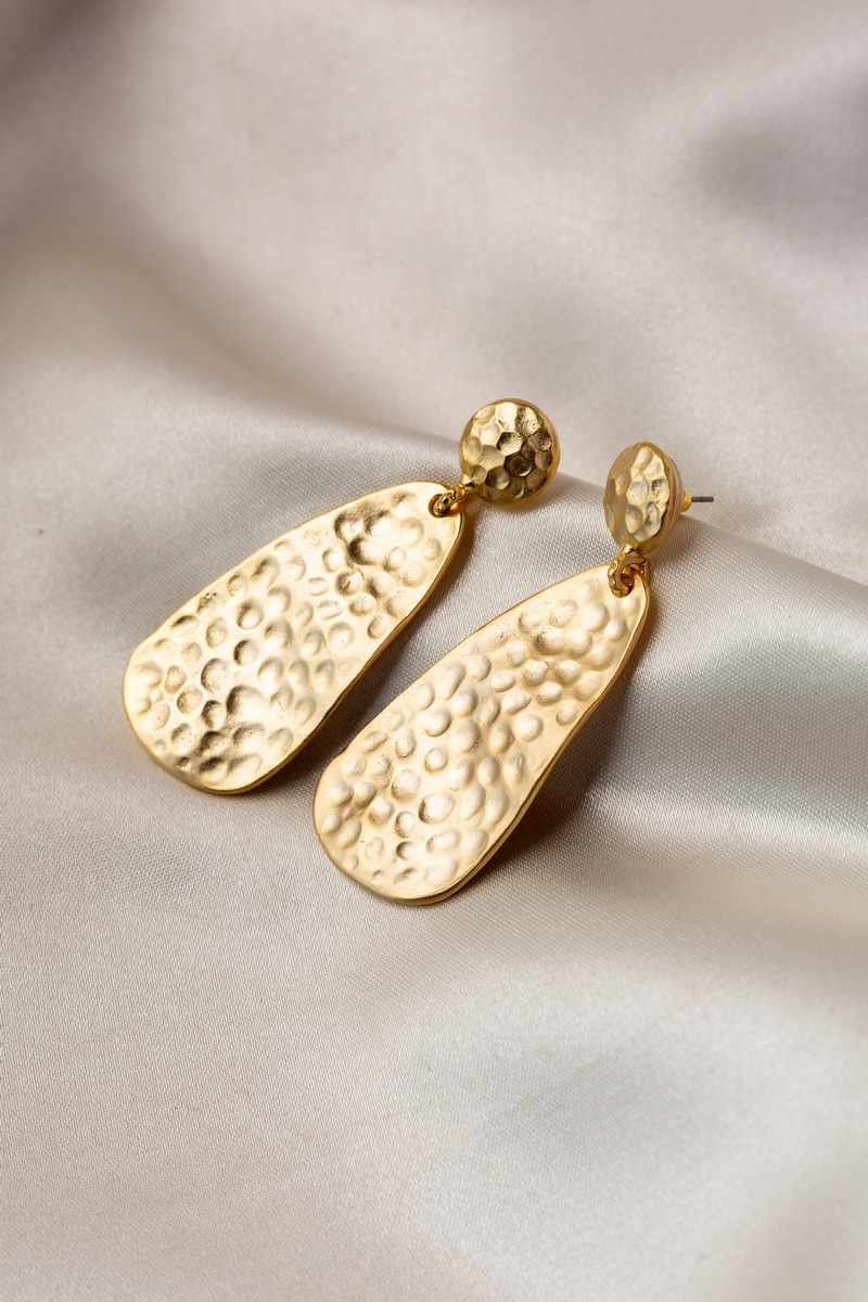 Image for Kpe452 Zoi Golden Triangle Earrings Side