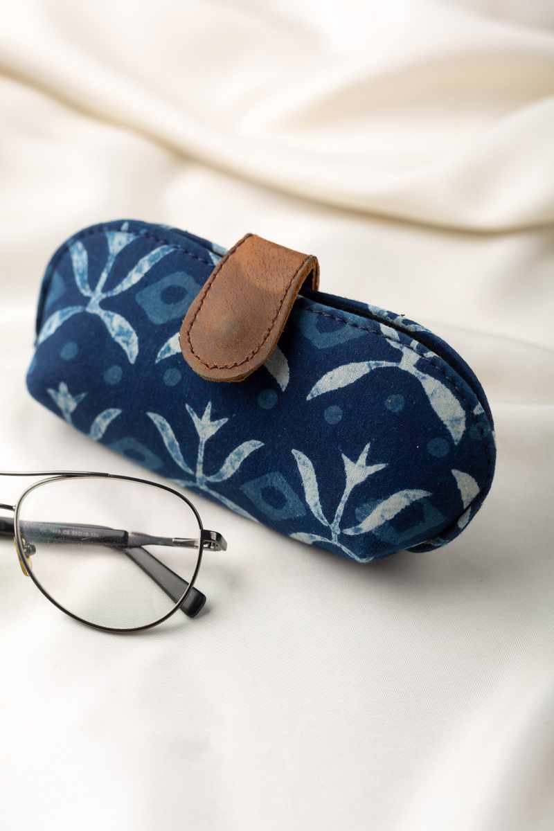 Image for Kusvaa Eyc001 Chashm E Baddoor Sunglass Spectacles Cover Featured