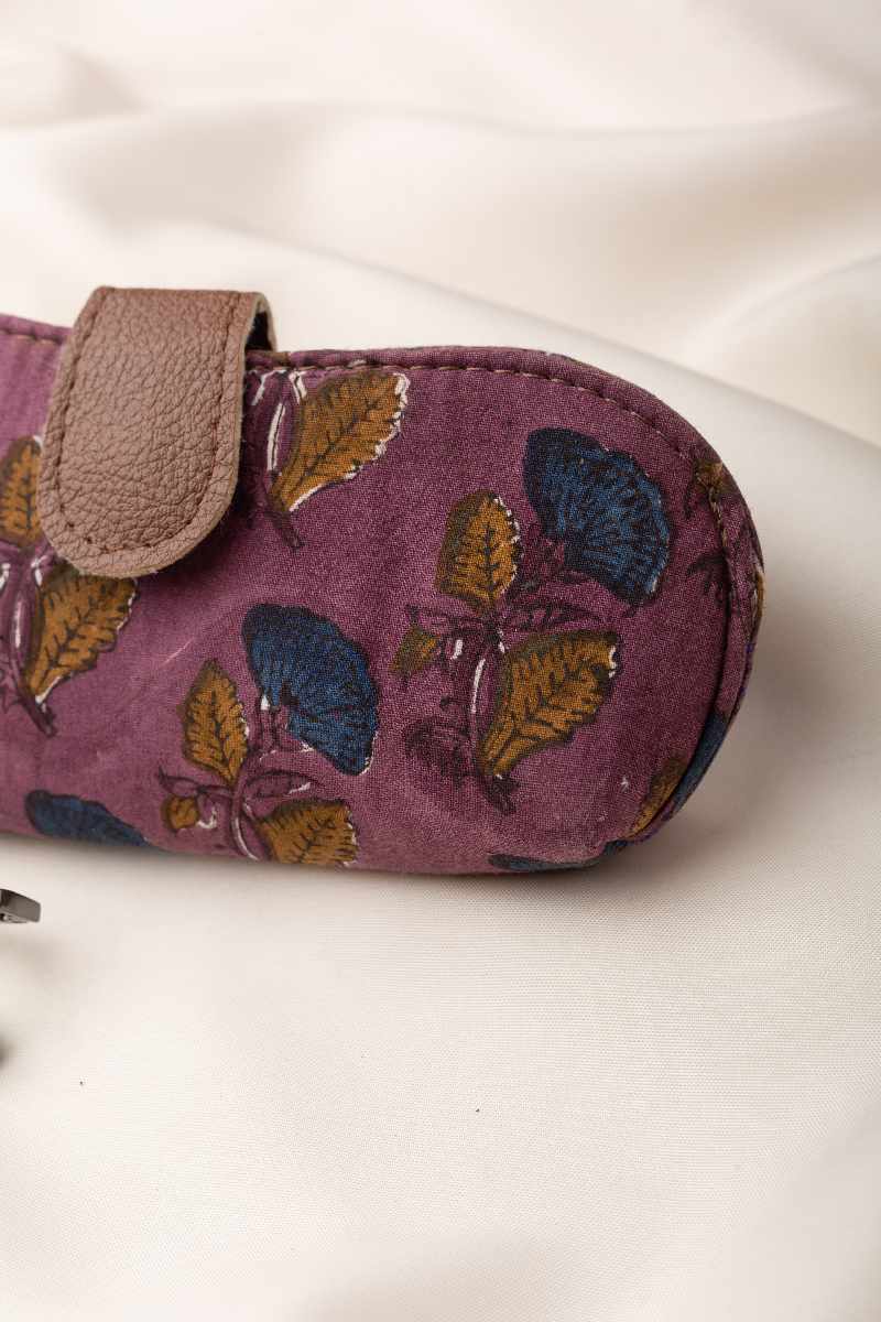 Image for Kusvaa Eyc006 Chashm E Baddoor Sunglass Spectacles Cover Side