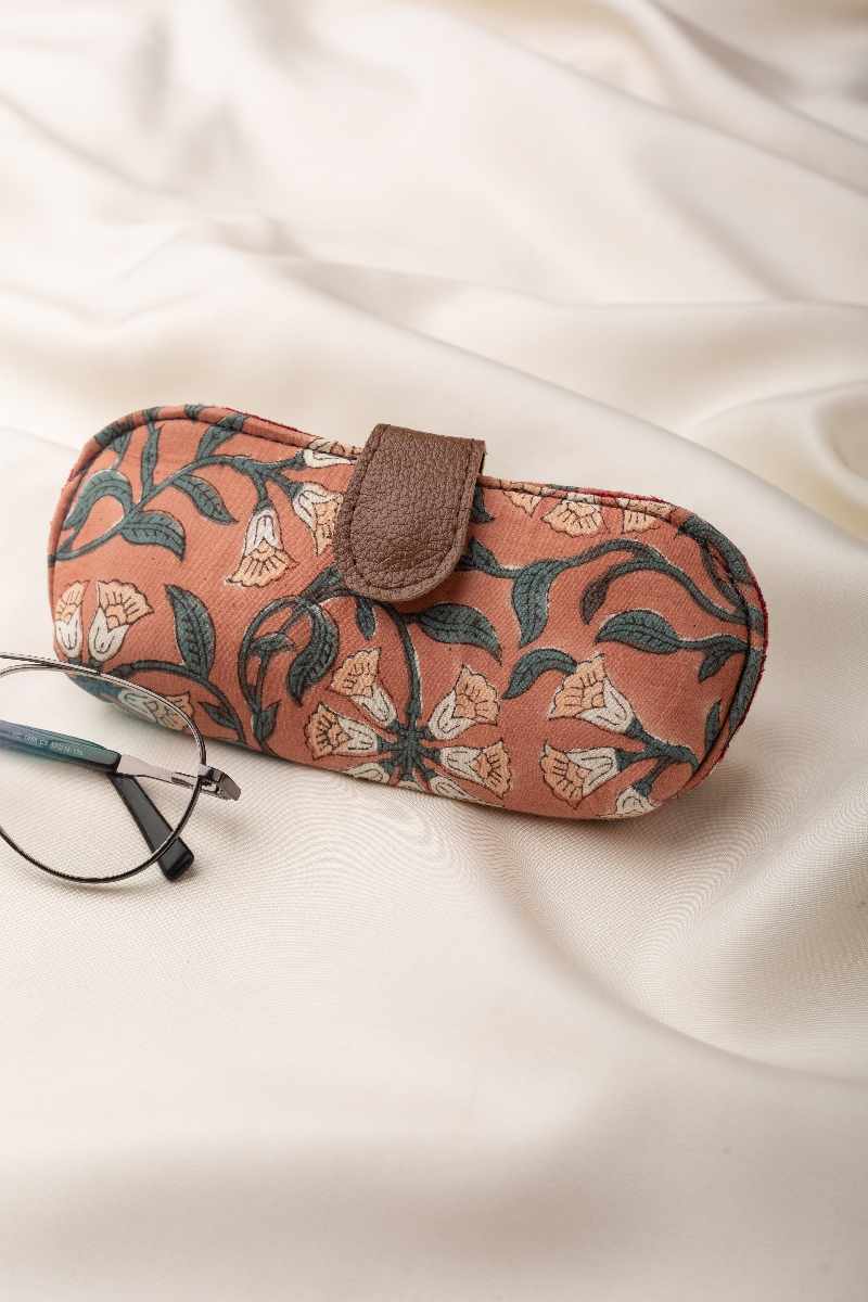 Image for Kusvaa Eyc008 Chashm E Baddoor Sunglass Spectacles Cover Featured