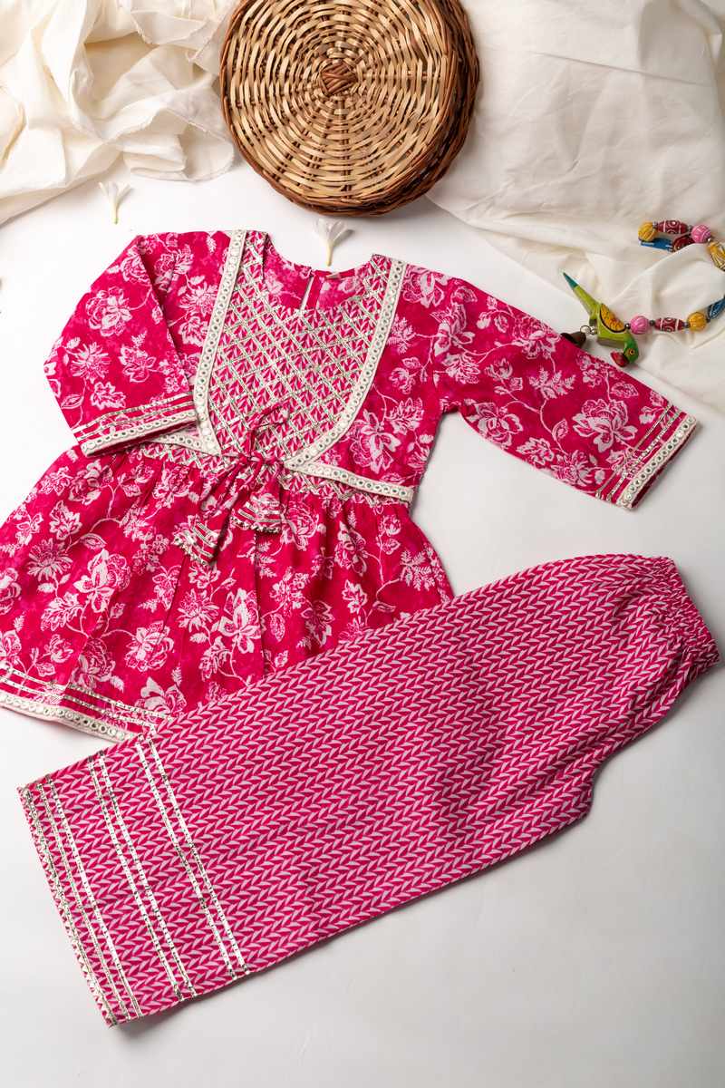 Image for Kusvaa Grw001 Lalima Girl's Cotton Kurta Palazzo Set Closeup 2