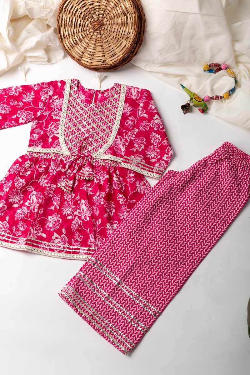 Image for Kusvaa Grw001 Lalima Girl's Cotton Kurta Palazzo Set Featured