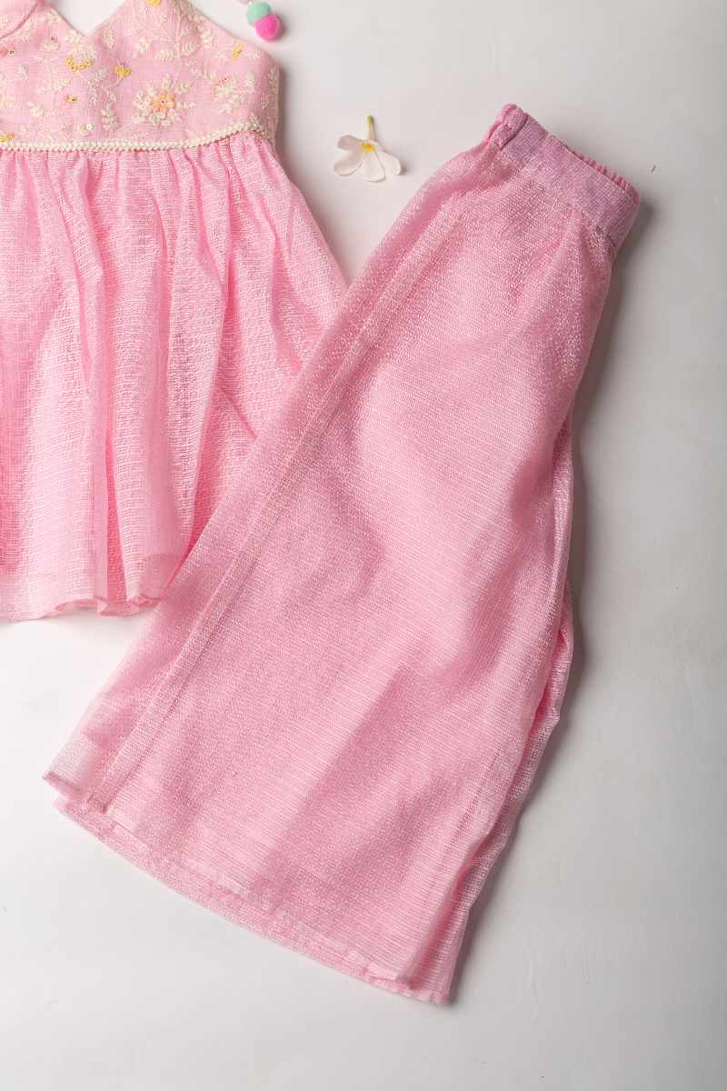 Image for Kusvaa Grw004 Varsha Kota Doriya Girls Kurta Pant Set Closeup