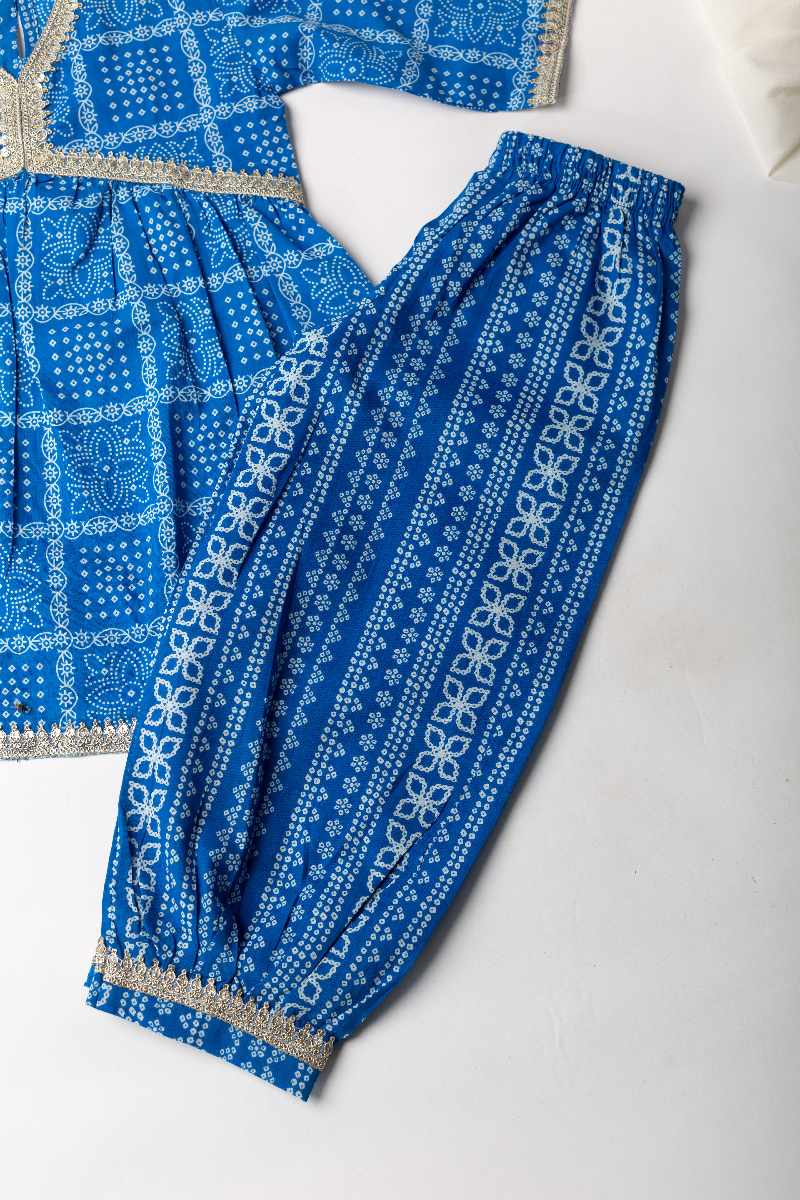 Image for Kusvaa Grw005 Vamika Cotton Kurta Pant Set Front