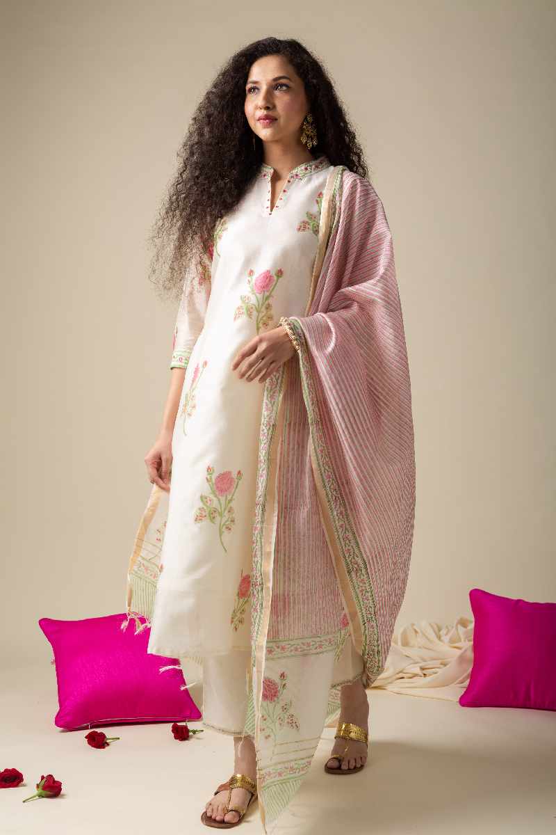 Image for Kusvaa Kds001 Nuti Chanderi Kurta With Dupatta Set Back