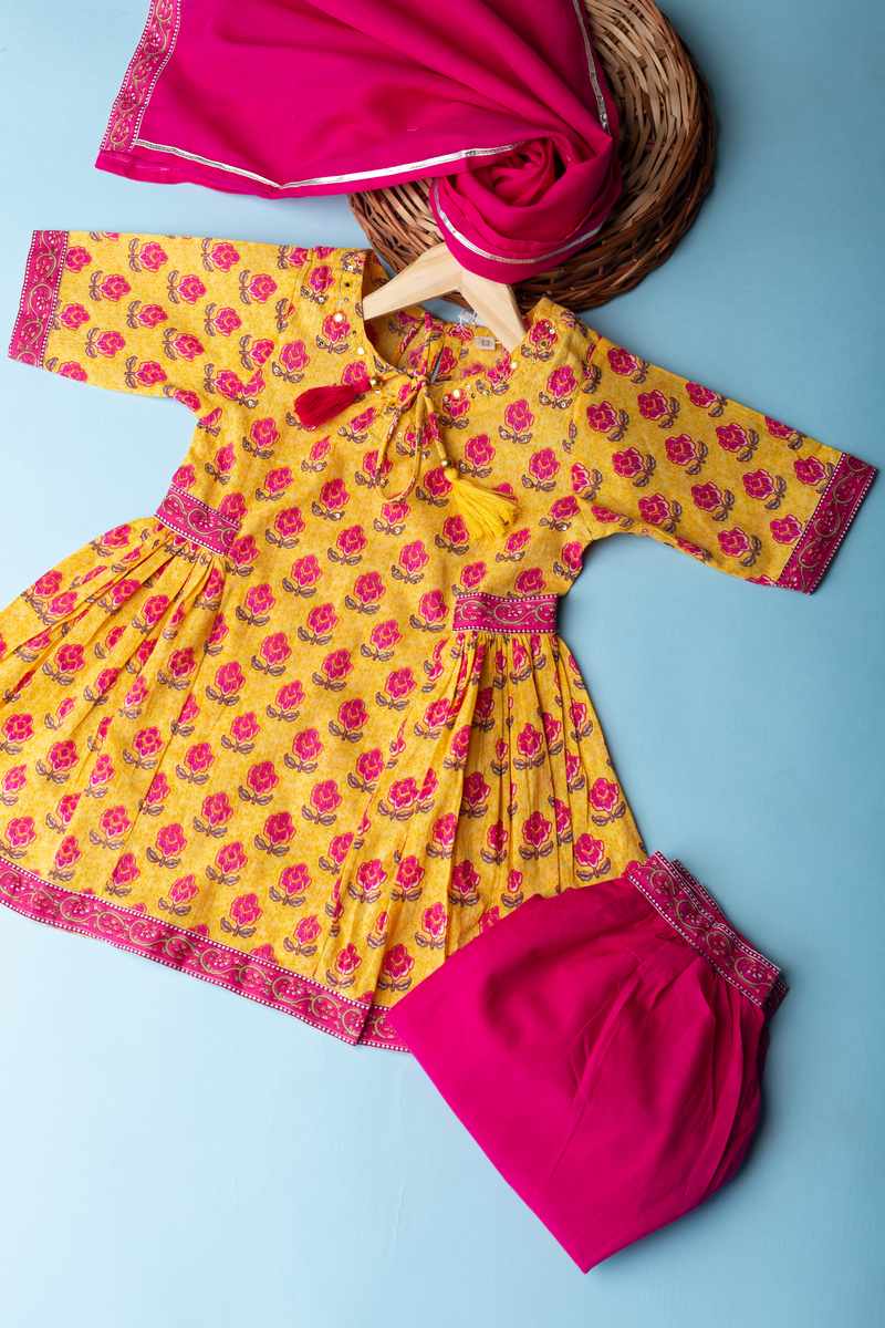 Image for Kusvaa Kne10 Evelina Cotton Girl's Suit Set Featured