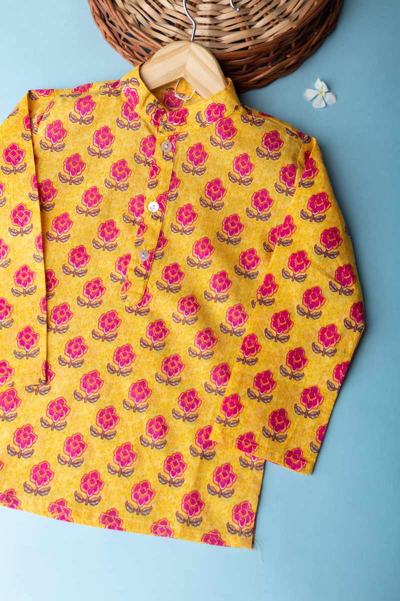 Image for Kusvaa Kne60 Chitrak Cotton Boy's Kurta Front