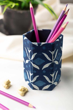 Image for Kusvaa Peh001 Kalam Dhari Pen Holder Featured