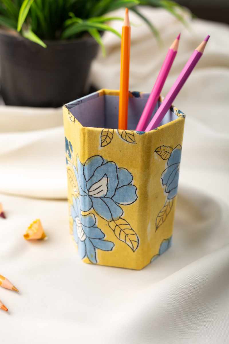 Image for Kusvaa Peh003 Kalam Dhari Pen Holder Featured
