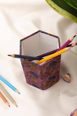 Image for Kusvaa Peh004 Kalam Dhari Pen Holder Front