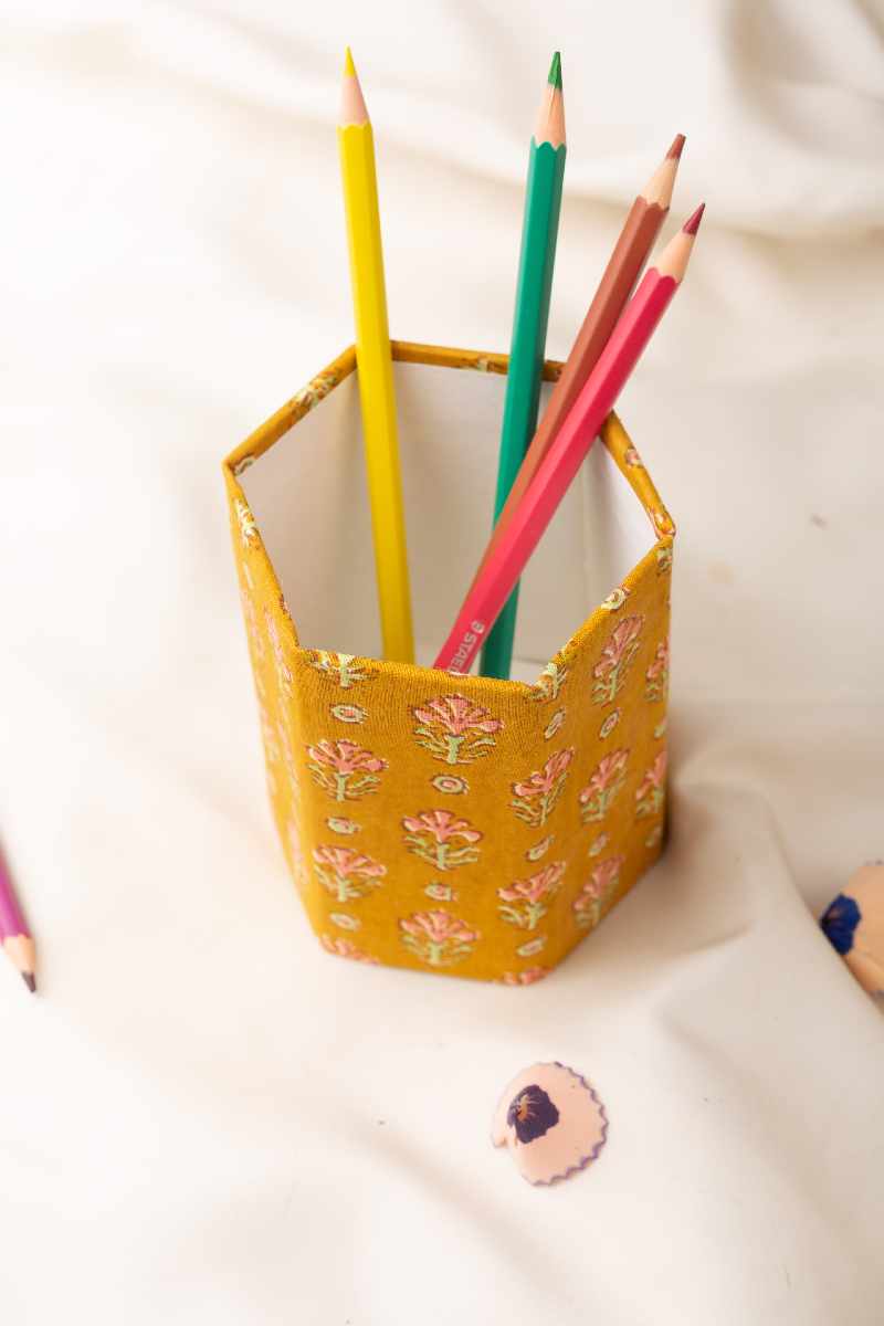 Image for Kusvaa Peh005 Kalam Dhari Pen Holder Front
