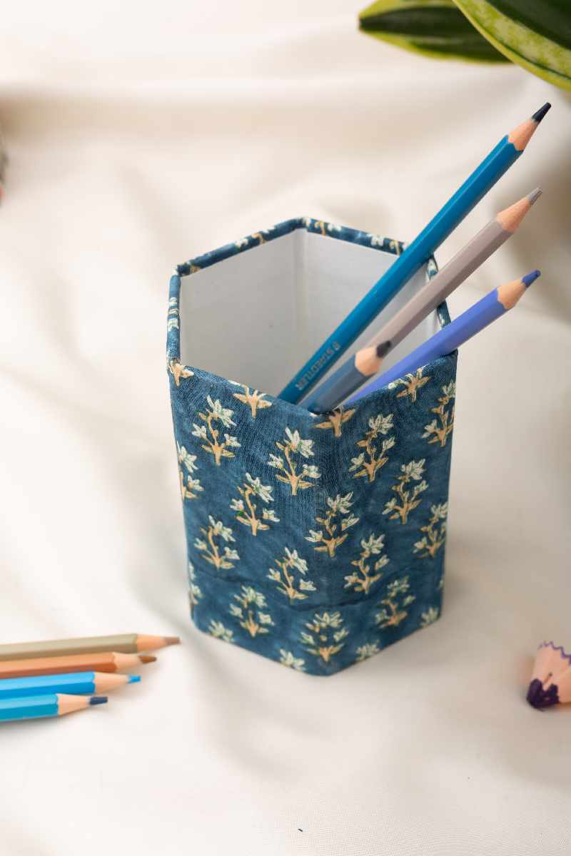 Image for Kusvaa Peh006 Kalam Dhari Pen Holder Front