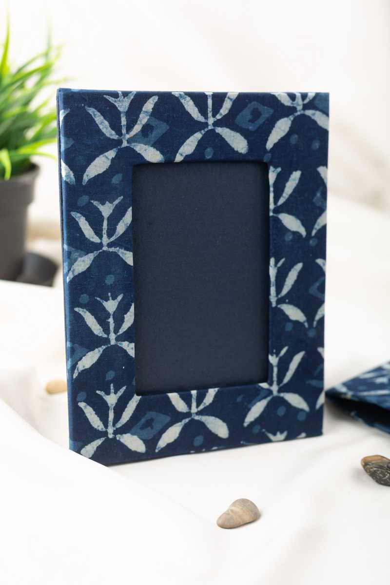 Image for Kusvaa Uph001 Chitran Photo Frame Featured