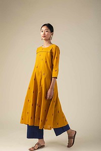 Image for Kusvaa Wkr001 Nicika Cotton Handloom Kurta Front