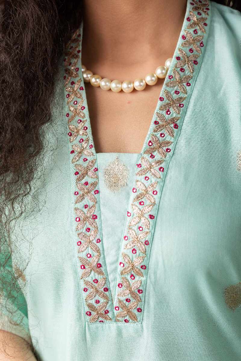 Image for Wkr009 Shivani Chanderi Kurta Closeup New