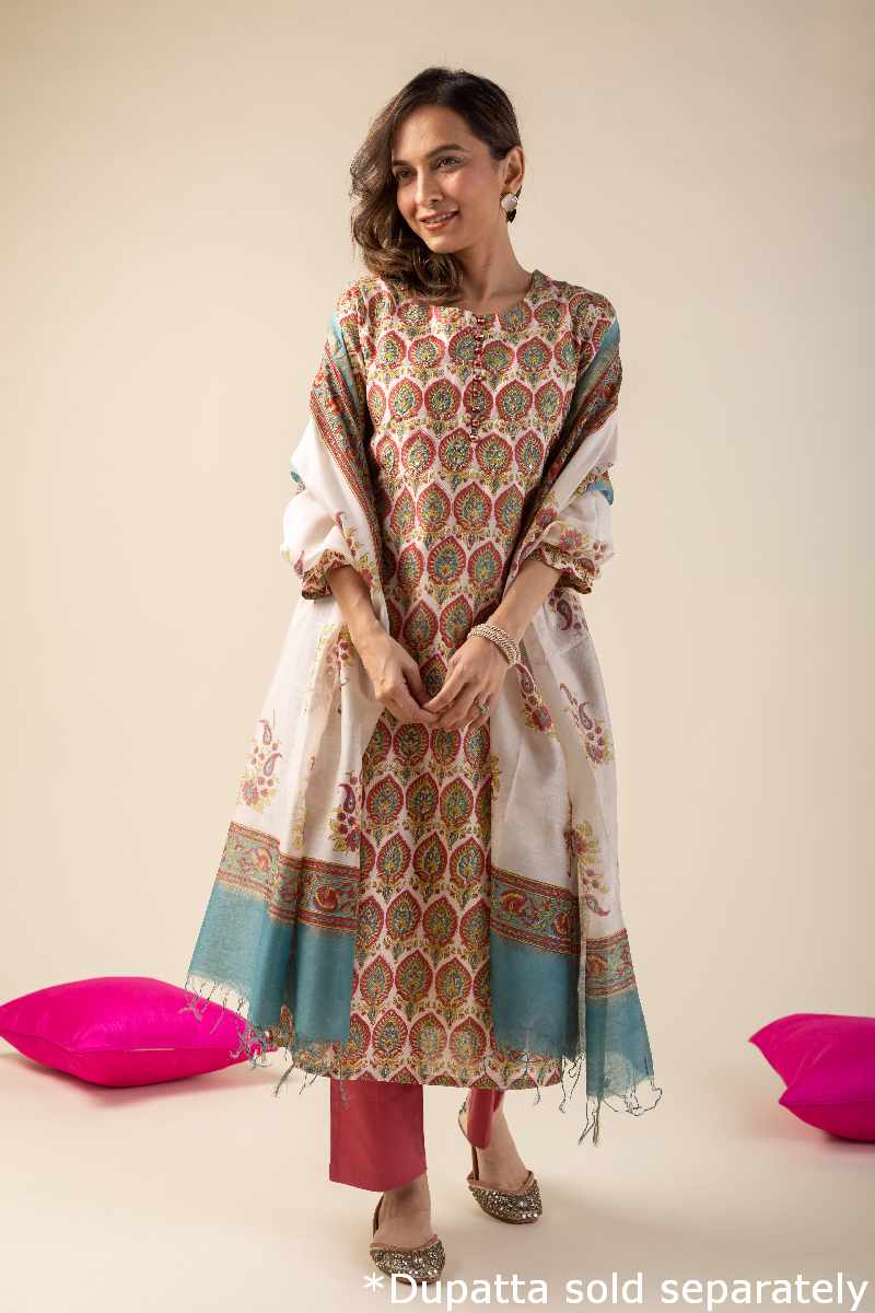 Image for Kusvaa Cood015 Ravija Chanderi Kurta Pant Set Sitting New