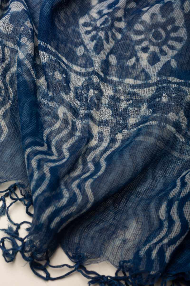 Image for Kusvaa Dup74 Karthika Cotton Kota Doriya Dupatta Sitting