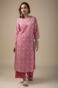 Image for Kusvaa Wkr002 Vanya Cotton Block Print Kurta Closeup