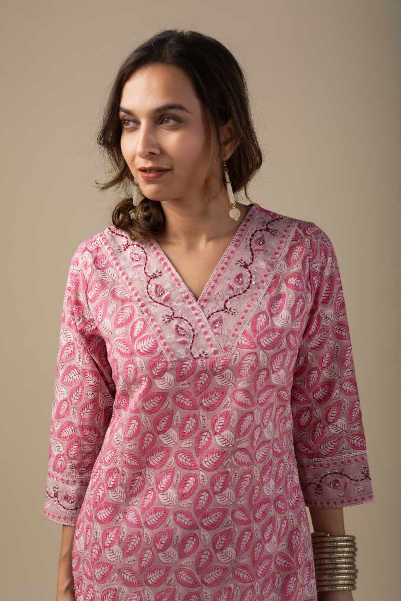 Image for Kusvaa Wkr002 Vanya Cotton Block Print Kurta Sitting