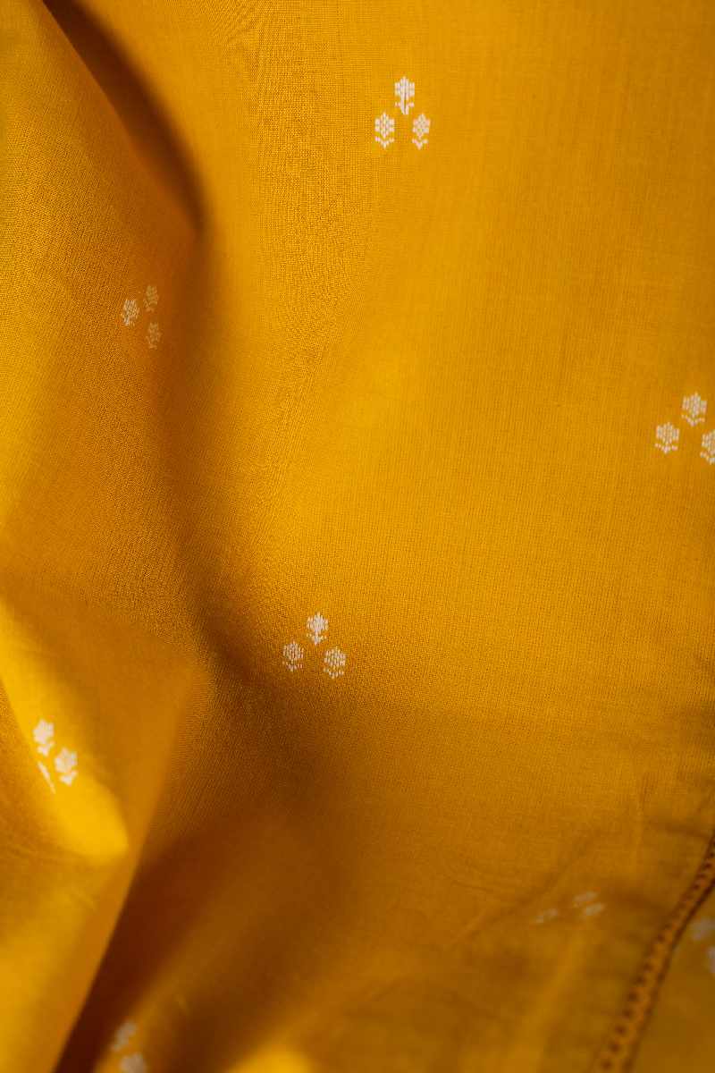 Image for Kusvaa Wkr011 Aarohi Handloom Cotton Kurta Closeup 2